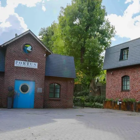 Portus Hotel 2*